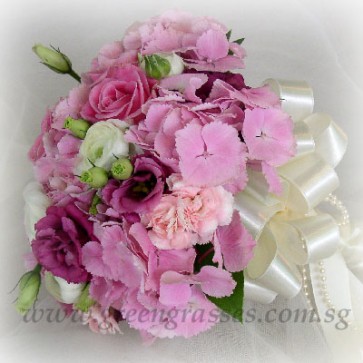 WB15015 ROM-Pk Hydrangea w/Eustoma