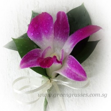 CG00814 Boutonnière Corsage-1 Bon Orchid Plain