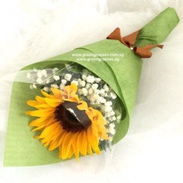 HB03534-TW-1 Sunflower hand bouquet