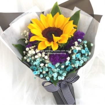 HB05522-LSW-1 Sunflower+Blue BB hand bouquet