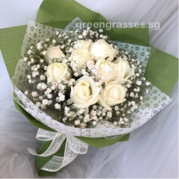 HB07325 LGRW-9 Wh Rose hand bouquet