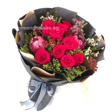 HB08811-ORW-9 Red Roses w/Wild Flowers Hand Bouquet