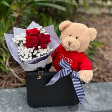 HB10012 BOQ-3 Red Roses w/9" Bear in Leather Bag
