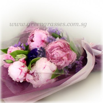 HB15059 LSW-5 Pk Peony hand bouquet