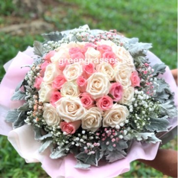 HB15051 ORW-36 Roses(Pk+Wh) Hand Bouquet