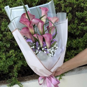 HB15017 BOQ-9 or 10 Calla Lily