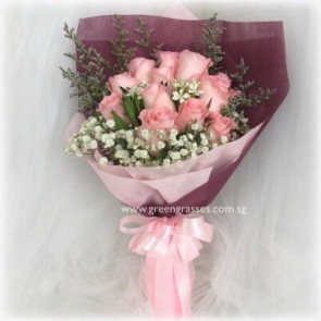 HB08008 GLSW-12 Pk Rose hand bouquet